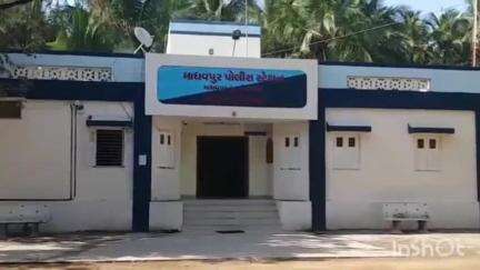 માધવપુર પોલીસે કડછ ગામેથી જુગાર રમતા 7 શખ્સોને ઝડપી લઈ માધવપુર પોલીસ સ્ટેશનમાં ફરિયાદ નોંધવામાં આવી
