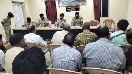 ପୁରୀ ମ୍ୟୁନିସିପାଲଟି: ମହାପ୍ରଭୁଙ୍କ ସ୍ନାନଯାତ୍ର ଓ ରଥଯାତ୍ରା ଟ୍ରାଫିକ ନିୟନ୍ତ୍ରଣ ନେଇ ଟାଉନ ଥାନା ପରିସରରେ ପୁଲିସ ସହ ବସମାଲିକଙ୍କ ବୈଠକ ଅନୁଷ୍ଠିତ