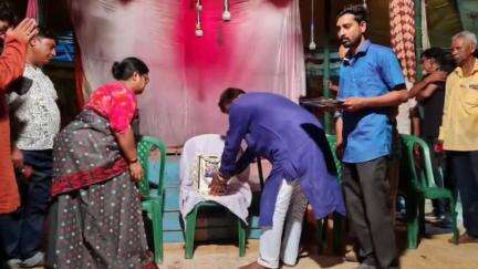 চণ্ডীতলা ২: হুগলির নালিকুল পশ্চিম অঞ্চলের চোয়ালপাড়ায় নিউ রঙ্গনা অপেরার "ভক্ত হরিদাস" যাত্রাপালার উদ্বোধন করেন মন্ত্রী ও বিধায়ক