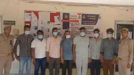हापुड़: नगर कोतवाली पुलिस ने न्यायालय से अलग-अलग मामलों में वांछित चल रहे 7 वारंटियों को किया गिरफ्तार