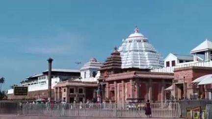 ପୁରୀ ମ୍ୟୁନିସିପାଲଟି: ମହାପ୍ରଭୁଙ୍କର ହେଲା ମହାସ୍ନାନ। ଭିତରକାଠ ପାଖରେ ଜଣେ ଭକ୍ତ  ବାନ୍ତି କରିବାରୁ ହେଲା ମହାପ୍ରଭୁଙ୍କ ବଡ଼ ମହାସ୍ନାନ l