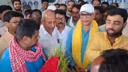 মেদিনীপুর: "২০২৬ এর চ্যালেঞ্জ কোন চ্যালেঞ্জ নয় আমাদের কাছে"-নতুন করে সভাপতির পথ পেয়ে জানালেন মেদিনীপুরে সুজয় হাজরা