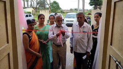 ಮಡಿಕೇರಿ: ನಗರದ ಸರ್ಕಾರಿ ವಸ್ತು ಸಂಗ್ರಹಾಲಯದಲ್ಲಿ ವಿವಿಧ ಇಲಾಖೆಗಳಿಂದ ನಾಣ್ಯಗಳ ಪ್ರದರ್ಶನ