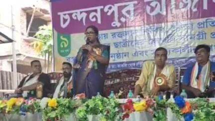বারাসাত ১: বারাসাতে স্বেচ্ছায় রক্তদান শিবির, উপস্থিত আমডাঙার বিধায়ক, বারাসাত -১ পঞ্চায়েত সমিতির সভাপতি ও অন্যরা