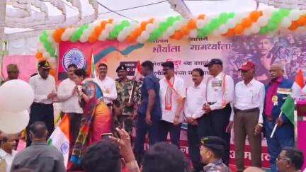 अमरावती: अमरावतीत तिरंगा रॅलीद्वारे भारतीय सैन्य दलांना मानवंदना, भाजप व राष्ट्रप्रेमी नागरिकांचा पुढाकार; शेकडो नागरिकांचा सहभाग
