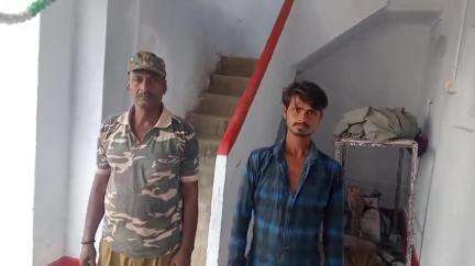 पुपरी: नारायणपुर के पास मध निषेध थाना पुलिस ने 210 बोतल नेपाली सौफी शराब के साथ एक तस्कर को किया गिरफ्तार