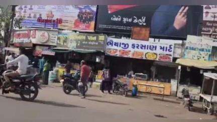 ગોધરા: લાલબાગ બસ સ્ટેન્ડ ભુરાવાવ ખાતે ખસેડવામાં આવતા લાલબાગ બસ સ્ટેશન વિસ્તાર સુમસામ નજરે પડ્યો
