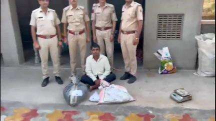 सांचोर: सांचौर पुलिस ने ऑपरेशन सपोलिया के तहत करीब 8 किलो डोडा पोस्त और 550 ग्राम अफीम के साथ आरोपी को किया गिरफ्तार