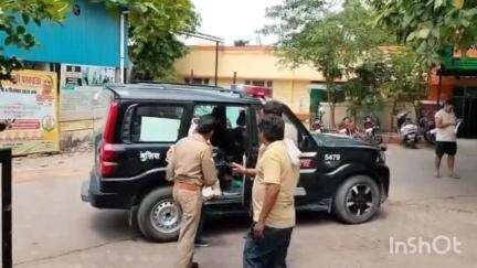 बांदा: खैरादा रेलवे क्रासिंग के पास गाय से टकराकर बाइक सवार 2 लोग हुए घायल, पुलिस ने दोनों को जिला अस्पताल में कराया भर्ती