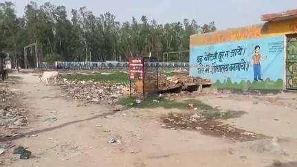 तिलहर: डभौरा गांव में सरकारी स्कूल व आसपास कई जगह पर फैली गंदगी की वजह से लोग परेशान, सफाई करवाने की मांग की
#jansamasya