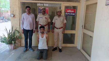 #Balotra: थाना समदड़ी द्वारा ‘‘ऑपरेशन शिकंजा’’ के तहत 5000₹ का ईनामी अपराधी विक्रम उर्फ विकास गिरफ्तार।

#InamiApradhi