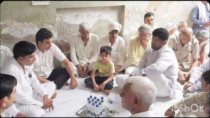 चरखी दादरी: हरियाणा के पूर्व डिप्टी सीएम दुष्यंत चौटाला समसपुर पहुंचे, शहीद मनोज को दी श्रद्धांजलि