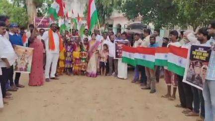 సాయుధ బలగాలకు మద్దతుగా మేము అండగా ఉంటామని పుల్లంపేటలో తిరంగా ర్యాలీ నిర్వహించిన బిజెపి నాయకులు