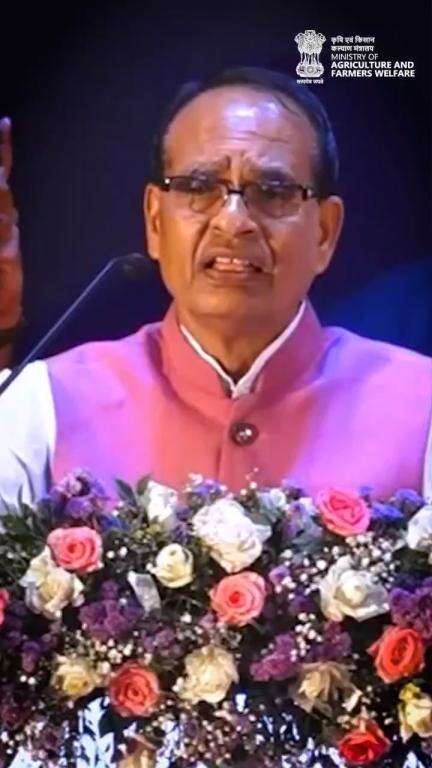 "लैब टू लैंड" के तहत खेत और विज्ञान को जोड़ने का प्रयास, ताकि वैज्ञानिक लाभ सीधे किसानों तक पहुँचे
