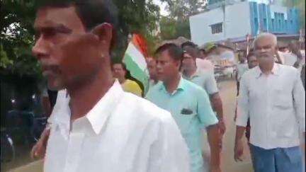 মুরারই ২: মুরারই ২ ব্লক কংগ্রেসের পাইকরে বিক্ষোভ মিছিল ও অভিযোগ দায়ের করা হলো পাইকর থানায়
