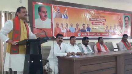 नवाबगंज: बाराबंकी शहर स्थित भाजपा जिला कार्यालय पर स्मृति अभियान की जिला कार्यशाला आयोजित, MLC ने प्रेसवार्ता कर दी जानकारी