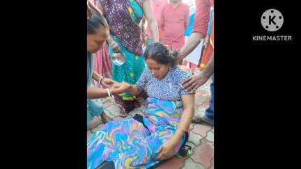 রায়গঞ্জ: ট্রেনে উঠতে গিয়ে হাত ফসকে পড়ে মৃত্যু হোলো এক মহিলা সিভিক ভলেন্টিয়ারের, চাঞ্চল্য রায়গঞ্জ স্টেশনে