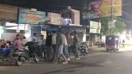 हरिद्वार: कनखल क्षेत्र में युवकों के दो गुटों के बीच हुई मारपीट, जमकर चली बेल्ट और ईंट-पत्थर, वीडियो हुआ वायरल