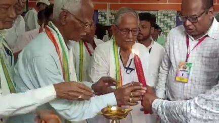 হেমতাবাদ: হেমতাবাদে বেসরকারি ভবনে চট্টগ্রাম সমিতির জেলা সম্মেলন অনুষ্ঠিত