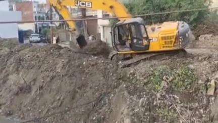 नवाबगंज: बाराबंकी में बारिश से पहले जल भराव रोकने की तैयारी, 15 जून तक होगा काम पूरा
