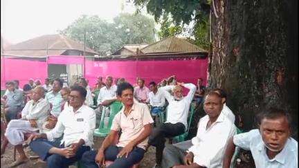 ময়নাগুড়ি: হেলাপাকরি CPI(M) কার্যালয়ের সামনে হল সারা ভারত কৃষক সভার 31তম সম্মেলন