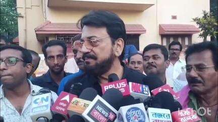 বারাসাত ১: বারাসাতে সাংবাদিকদের মুখোমুখি তৃণমূলের তারকা বিধায়ক চিরঞ্জিত চক্রবর্তী
