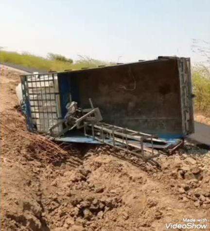 भीनमाल: जालौर में पिकअप वाहन अनियंत्रित होकर पलटने से एक व्यक्ति की मौत, 7 लोग घायल