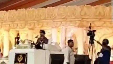 पानीपत: धीरेंद्र शास्त्री की कथा का पानीपत में दूसरा दिन, कहा- 'हम वो हिंदू हैं जो गोली खा लेंगे कलमा नहीं पढ़ेंगे'
