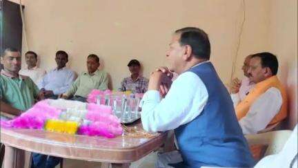 नाहन: माता बाला सुंदरी त्रिलोकपुर मंडल की देवका-पुडला पंचायत में संपन्न हुई बैठक, डॉ. राजीव बिंदल विशेष तौर पर रहे मौजूद