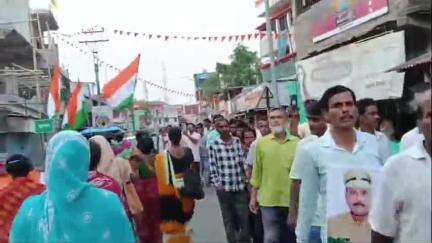 তপন: দেশের সেনাবাহিনীদের প্রতি প্রণাম ও কৃতজ্ঞতা জ্ঞাপন করে জাতীয়তাবাদী পদযাত্রা করল তপন ব্লক তৃণমূল কংগ্রেস