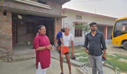 नौगढ़: अटलनगर सनई में नगर पालिका अध्यक्ष ने निर्माणाधीन मार्ग का किया निरीक्षण