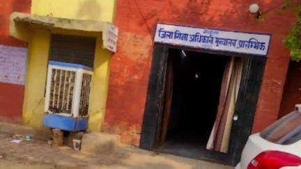 भादरा: पाकिस्तानी सैनिकों की पोस्ट को लाइक और शेयर करने पर अध्यापक को किया निलंबित
