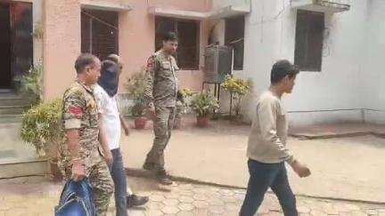 वारासिवनी: वारासिवनी में पुलिस ने गांजा तस्करी के मामले में 1 आरोपी को किया गिरफ्तार, 1 फरार आरोपी की तलाश जारी