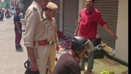 हमीरपुर: पॉलीथीन उपयोग पर रोक हेतु जिला पुलिस हमीरपुर ने पुलिस थाना स्तर पर चलाया जागरूकता अभियान