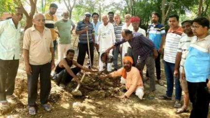 सोजत: सरगरा समाज मुक्तिधाम विकास समिति सोजत ने भामाशाहों के सहयोग से मुक्तिधाम में पोद्दार ओपन का कार्य शुरू किया