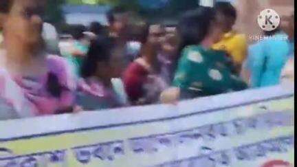 বিষ্ণুপুর: শিক্ষক-শিক্ষিকাদের উপর আক্রমণের প্রতিবাদে বিষ্ণুপুরে শিক্ষক শিক্ষিকাদের ধিক্কার মিছিল