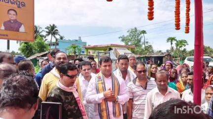 ସତ୍ୟବାଦୀ: ବ୍ଲକର ବିଭିନ୍ନ ସ୍ଥାନରେ ଉନ୍ନୟନମୂଳକ କାର୍ଯ୍ୟର ଭିତ୍ତିପ୍ରସ୍ତର ସ୍ଥାପନ କଲେ ବିଧାୟକ