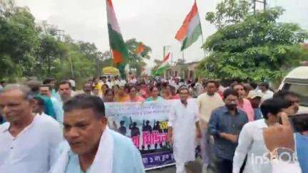 পুরুলিয়া ১: ভারতীয় সেনাকে সম্মান জানিয়ে লাগদাতে জাতীয়তাবাদী মিছিল করল তৃণমূল, উপস্থিত ZP-র সভাধিপতি