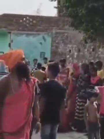 नवाबगंज: बांकीपुर गांव में गुपचुप धर्मांतरण कार्यक्रम का भंडाफोड़, जबरन धर्मांतरण के आरोप में कई लोग हिरासत में