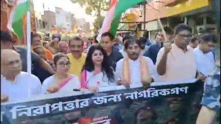 রানাঘাট ১: অপারেশন সিঁদুরের সাফল্যে ভারতীয় সেনাবাহিনী কে অভিনন্দন জানিয়ে রানাঘাটে তেরঙ্গা যাত্রার আয়োজন করলো BJP