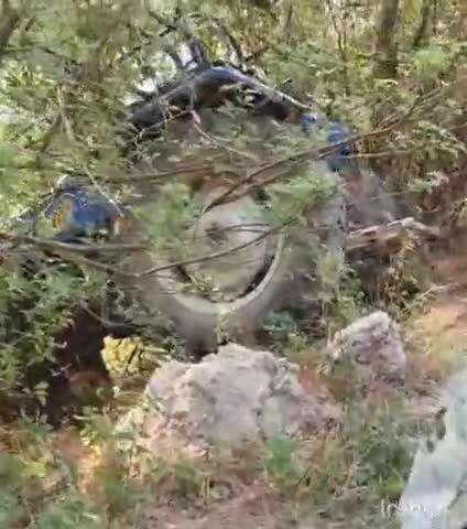 सरकाघाट: रोपड़ी के पास ट्रैक्टर हुआ दुर्घटनाग्रस्त, चालक की सूझबूझ से टला बड़ा हादसा
