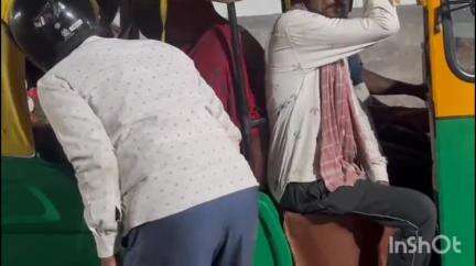 नारदीगंज: नारदीगंज के परमा रोड में सड़क दुर्घटना को टेंपो चालक दे रहा है आमंत्रण, गाड़ी ओवरलोड