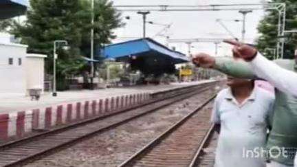 निफाड: लासलगाव रेल्वेस्थानकाची खासदार भास्कर भगरे यांनी केली पाहणी
