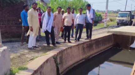 सगड़ी: बिलरियागंज में बारिश से पूर्व नाले की सफाई व जल भराव की व्यवस्था का मुख्य अभियंता नगरीय निकाय ने किया निरीक्षण