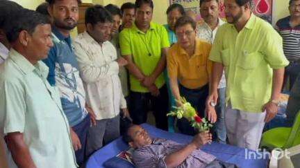 বরজোড়া: বড়জোড়ায় কংসাবতী কো-অপারেটিভ স্পিনিং মিলস লিমিটেড শ্রমিক কংগ্রেস ইউনিয়নের(INTTUC) তরফে স্বেচ্ছায় রক্তদান শিবির করাহল