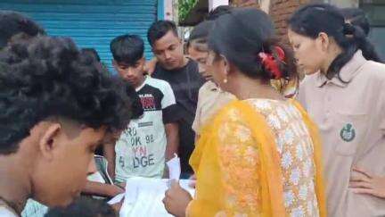বালিজানা: ৰাক্ষসিনীত বিভিন্ন অনুষ্ঠান প্ৰতিষ্ঠান লৈ উচ্ছেদৰ জাননী জাৰী কৰে বন বিভাগে, অঞ্চলটোত আতংকময় পৰিৱেশৰ সৃষ্টি হয়