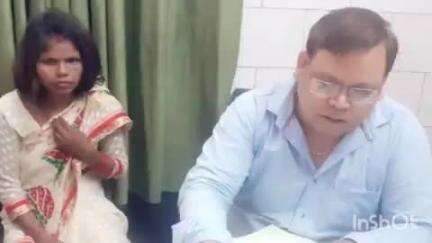 कायमगंज: मोहल्ला अंबेडकर नगर में पत्नी ने पति को शराब पीने से मना किया, पति ने पत्नी को पीटकर किया घायल