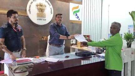 नाशिक: उंबरकोण येथील वीज पडून दुर्दैवी मृत्यू झालेल्या तरुणीच्या वारसांना चार लाख रुपयाची आर्थिक मदत