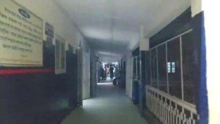 মৰিগাঁও: জেলৰ পৰা আহিয়ে এক্সন মোডত ড্ৰাগছ ব্যৱসায়ী, বৰচাপৰিত গাঁওৰক্ষী বাহিনীৰ সভাপতিক ৰাস্তাত আগুচি ধৰি কৰিলে দলবদ্ধ আক্ৰমণ
