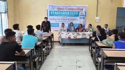 सारंगपुर: सारंगपुर के स्वामी विवेकानंद मवि में भारतीय मानक स्टैंडर्ड क्लब नागपुर द्वारा प्रतियोगिता आयोजित, किया जागरूक